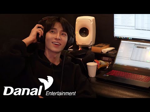 Video thumbnail for 늦지 말아요 (Don’t be late)
