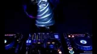 Juicy M & 4 decks Remix DJ Mint
