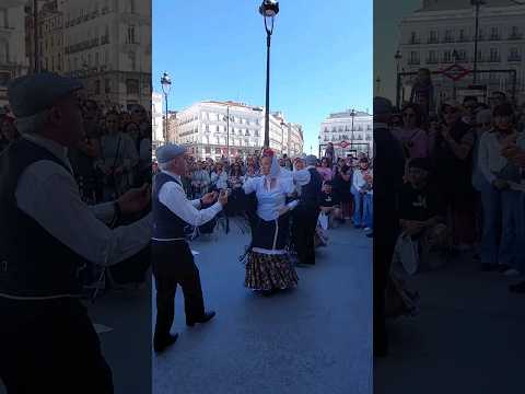 Por la Calle de Alcalá... o como enamorarse a los chulapos y las chulapas. #madridbailando #chotis