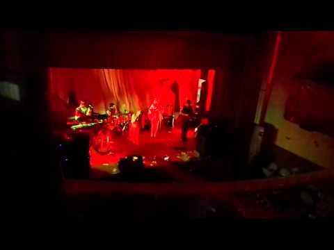 7šrit - poljub na klopci  Nina Pušlar