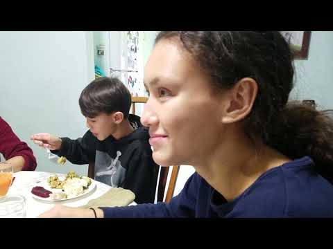 Thanksgiving dinner - Grandma Julia Noi Jason Anna eating while Missy plays 11/22/2018