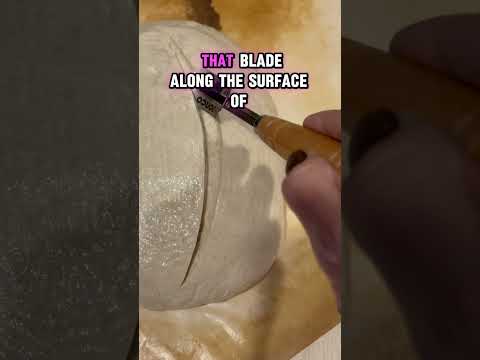 How to score sourdough bread. 🥖