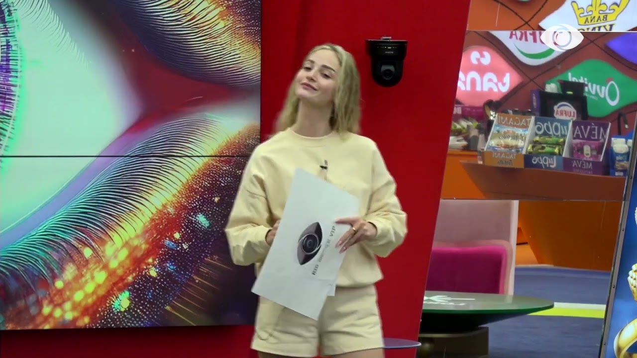 Zarf në shtëpi, vajzat duhet të zgjedhin fustanet për dasmën