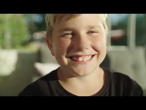 Leo älskar hockey men drabbades av cancer - Barncancergalan 2020