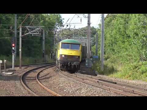 90045/90048 with 90043/90042 dit 4m49 Coatbridge - Crewe modal, Sun. 16th July 2017