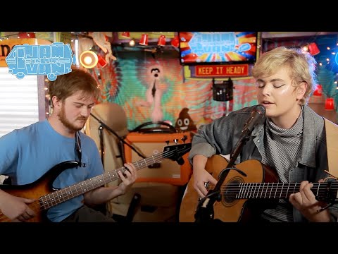 ADULT MOM - "Sorry I Was Sorry" (Live at JITV HQ in Los Angeles, CA 2018) #JAMINTHEVAN