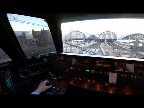 Train Driver's POV icm Amersfoort - Amsterdam - Almere - Amsterdam 2017 ZO ONTSTAAT VERTRAGING: hond