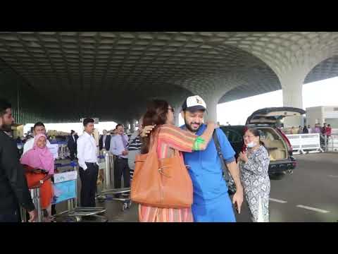Tabu And Vatsal Sheth Spotted At Airport