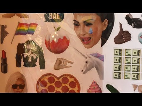 Worlds Greatest Kiting 140   Kimojis