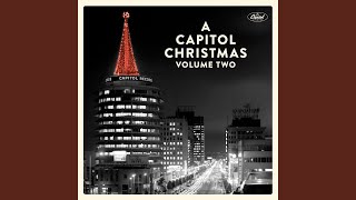 I Saw Mommy Kissing Santa Claus