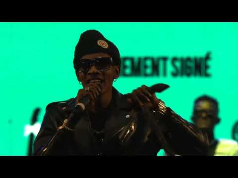 #Fire #IndependanceRumba : Prestation Ibrator Mpiana à la place de la Gare