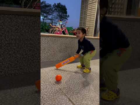 Cute baby playing cricket 🏏 / Bat-ball #cricket #batball #shorts #yearofyou #ytshorts #babymasti
