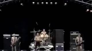 Red Hot Chili Peppers - No Chump Love Sucker (PinkPop &#39;88)