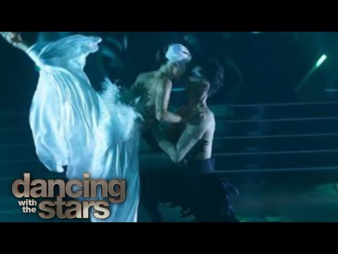 Nev Schulman and Jenna's Paso doble (Week 07) - Dancing with the Stars Season 29!