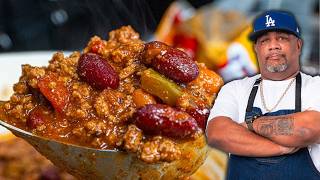 This Chili Frito Pie Is a Crowd-Pleaser Every Time!
