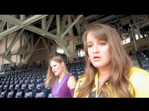 COMIC CON IN 3 MINUTES!