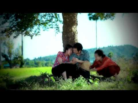 Town 2013 New VCD Vol 23  Nhom Srolagn Kon Me - Karona Pich (HD)