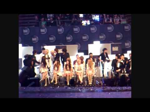 [Fancam] MAMA 29/11/11 @ Singapore - Compilation of Reactions on Award Announcements