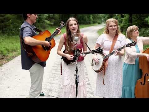 On the Road Again - The Petersens (LIVE)