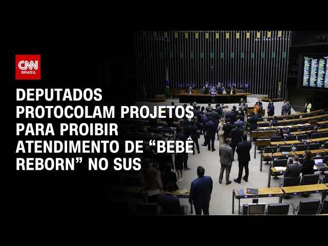 Bebês reborn: Deputados protocolam projetos para proibir atendimento de boneca no SUS | CNN 360°