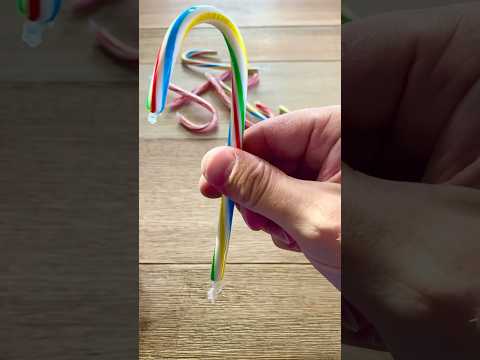 5 Second Easy Candy Cane Unwrapping Technique (Christmas Life Hack)