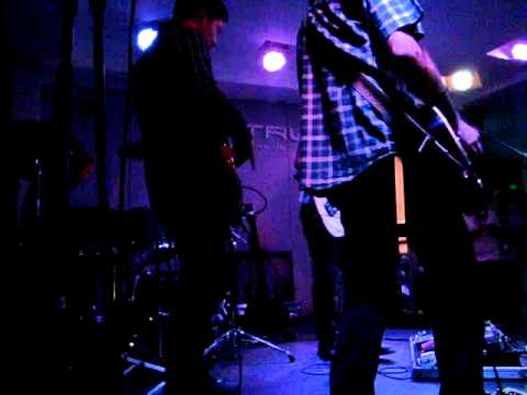 The Mystery Artist - The Grave (Live @ Rockastrus Bar - Esposende 28.05.2011)