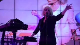 Little Boots - Motorway (Live at Tsvetnoy Central Market 26-03-2015 Moscow)