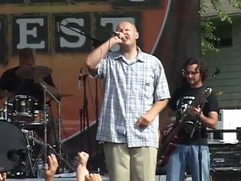 The Insyderz - All in All / Awesome God - Live from the 2005 I'll Fight Fest in Leonard, MI