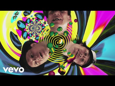 Atomirotta - Piru olkapäällä (Official Video)