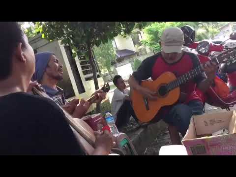 Lagu nostalgia pengamen keroncong merdu