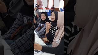 Download lagu Beautiful deaf girl Hasna Hasni who is going viral gets a job at Matahari mp3