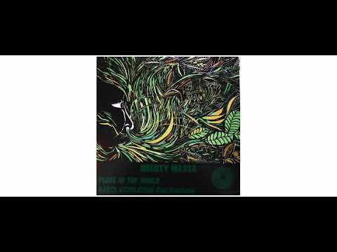 Mighty Massa / Ras Kanto - Peace In The World/Rasta Revolution - 12" - Jah Marshall Music