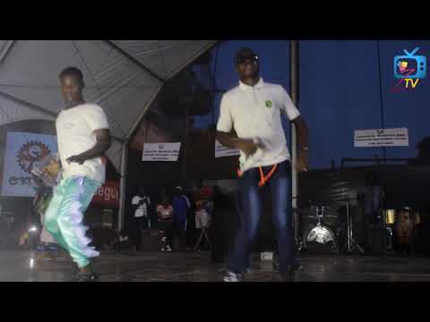 Mr Maninho Vibra o Publico com a "Painelaga"