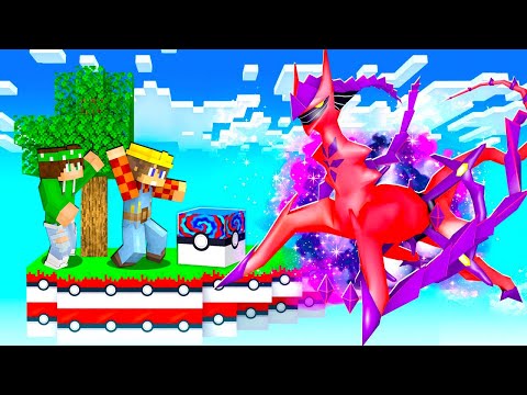 I'm Surviving on a Legendary Pokémon Block in Minecraft - ITA