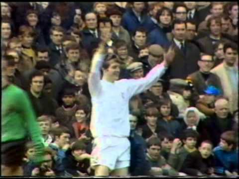 1969/70 - Wolverhampton Wanderers v Leeds United