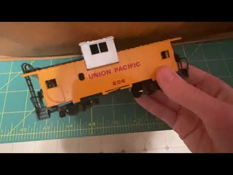Large Lot of Vintage HO Scale Rolling Stock from Antique store!