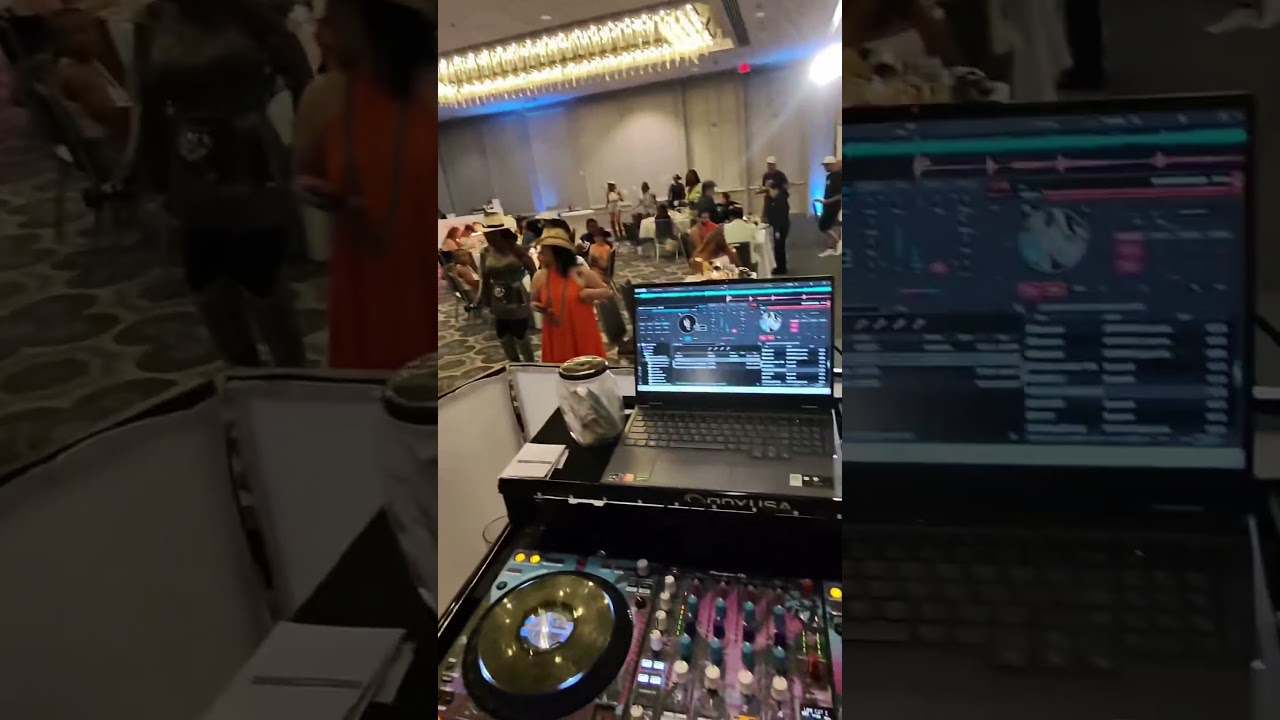 Promotional video thumbnail 4 for DJ Royale