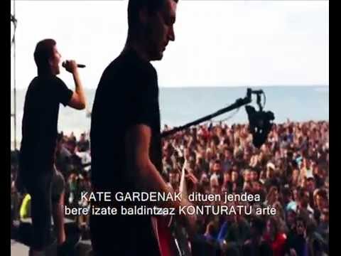 SKAKEITAN - Hondarraren gainean (Edozer dugu posible)