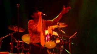 Scott Weiland (SWB) performing "Blind Confusion" at Borgata