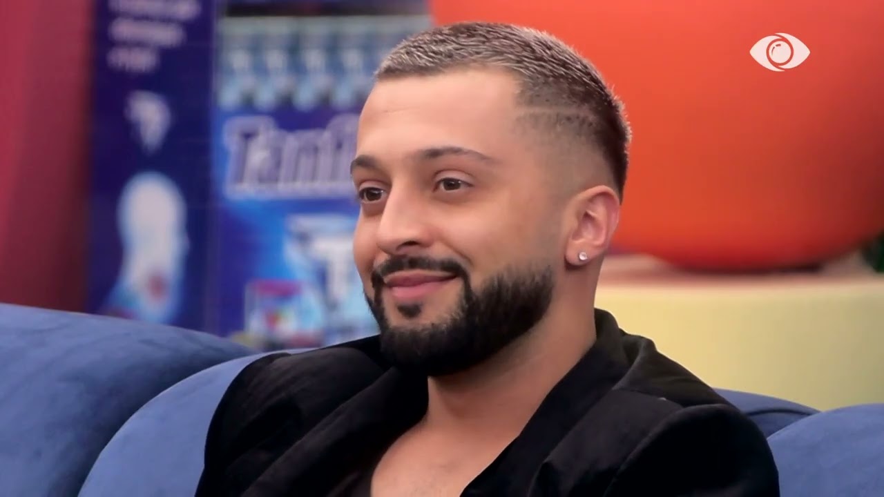 Valbona tërhiqet nga pëlqimi i saj? Laerti: Më ke degjeneruar fytyrën...