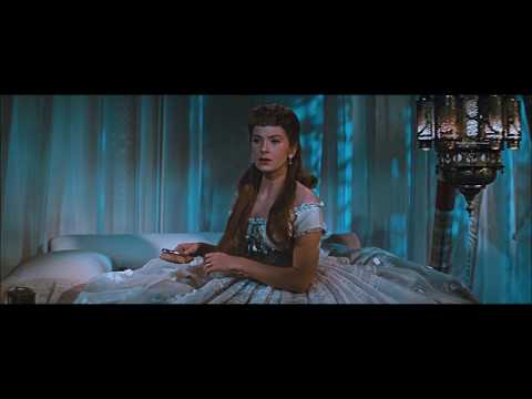The King and I (1956) - Anna's night dress