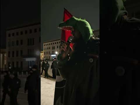 wagenknechts letzte rede - gegenprotest ACHTUNG SATIRE!!!