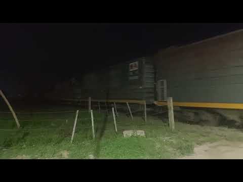 Tren de NCA con gt22 9096 Rumbo a Tucumán con un tren vacío haciendo su paso por Beltrán (S.d.e)