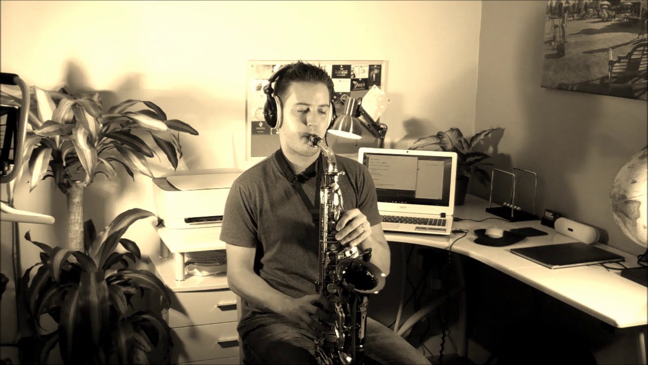 Ed Sheeran – Perfect – Saxophone cover by TheSaxWalker