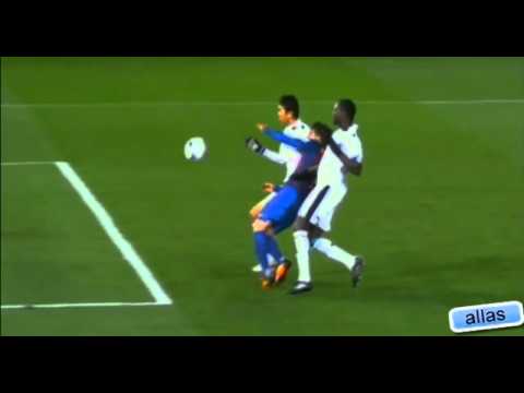 DAVID VILLA FRACTURA EN EL PARTIDO VS AL SADD 15/12/11