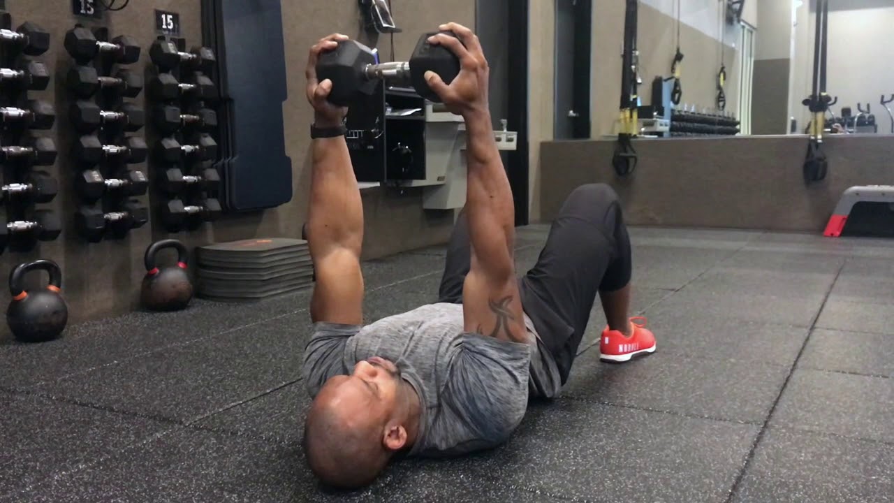 Dumbbell Skull Crushers - YouTube