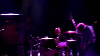 Dinosaur jr - I Want You To Know &amp; The Wagon (Paris 6 September 2009)