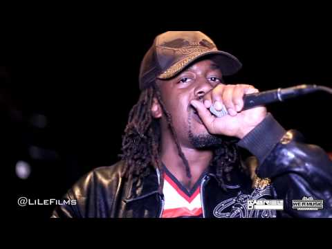 Stunt Taylor Performs Fe Fe On The Block @LiLeFilms @StuntTaylor @ Mojoes 11.14.14