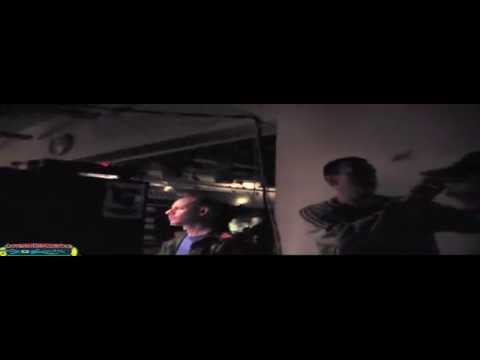 BUSH CHEMIST (uk) ft mc messenjah - no politics inna di dubfire \ digital mix pt8 @ de moete 2012