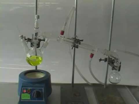 Carrying out a vacuum distillation